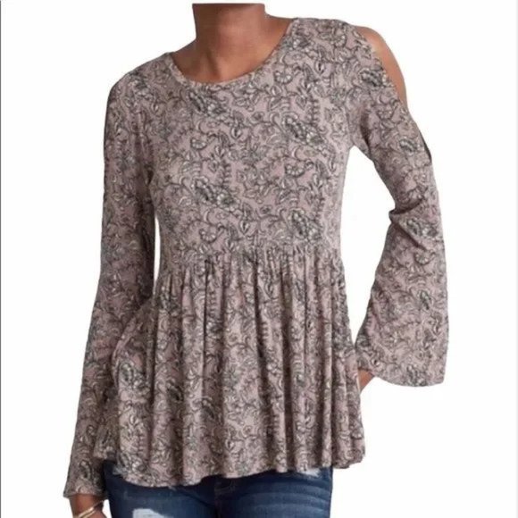 American Eagle Soft and Sexy Cold Shoulder Blouse - Picture 1 of 5